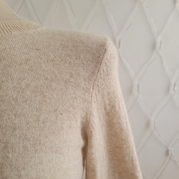 Banana Republic Sweater • Italian Yarn • Filpucci • Cream • Small Petite - Picture 2 of 5
